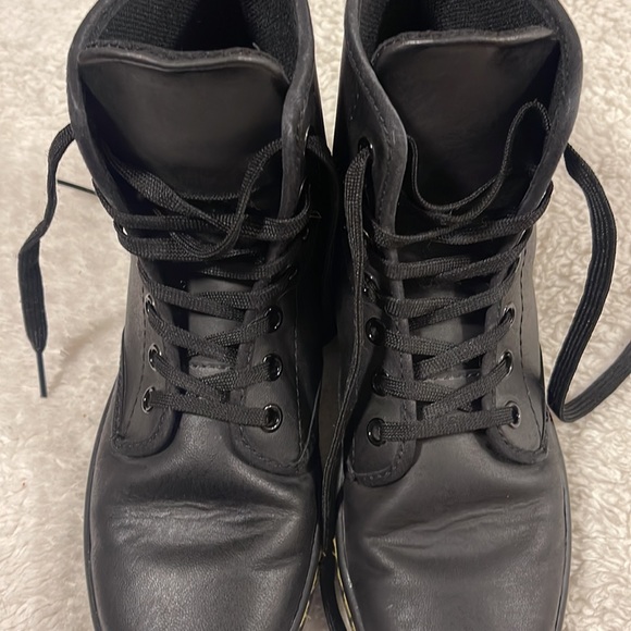 Pre-worn Air Wair with Soles bouncing by Dr. Martens size 6 in black - Picture 12 of 15